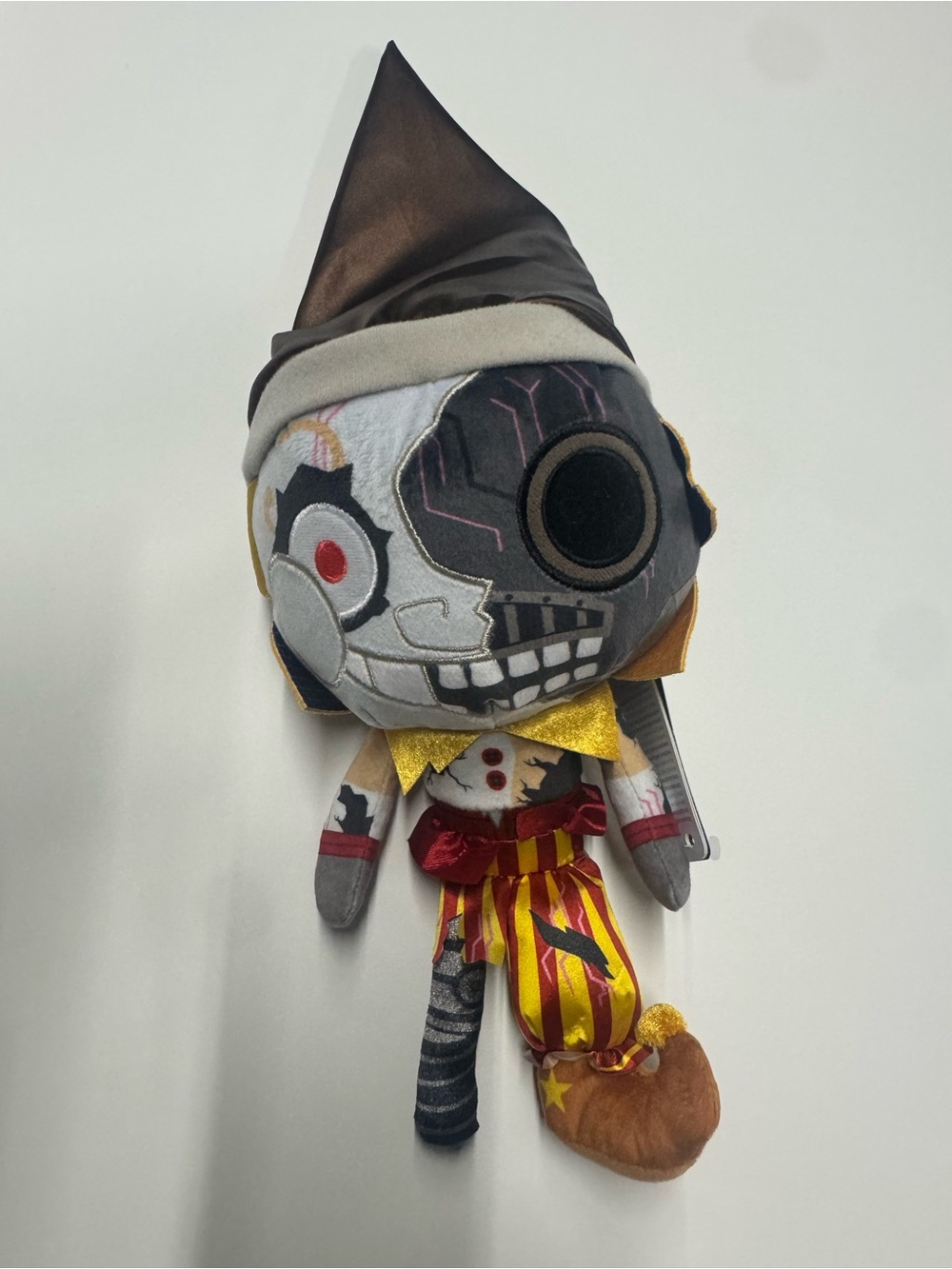 Funko five nights at Freddy’s Gray, Red and Yellow Evil Clown Plush Costume